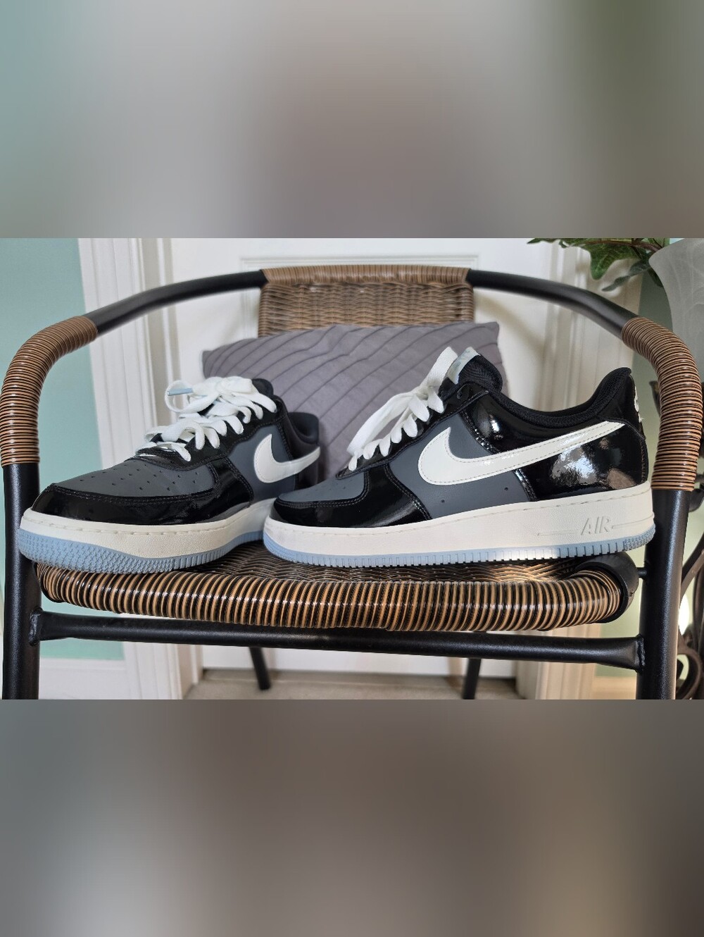 Nike Air Force 1 Low Top Sneakers - Black/Gray/White Mens 9.5